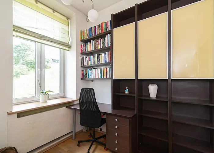 Comfortable 2-Bedroom Apartment